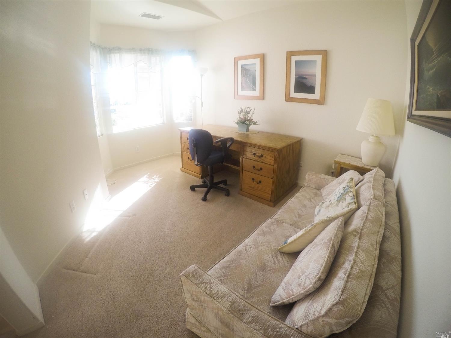 302 Bartlett Ln, Vacaville, CA 95687 photo 9
