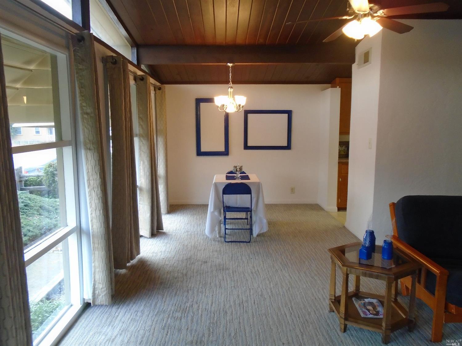 2210 Teakwood St, Vallejo, CA 94591 photo 2
