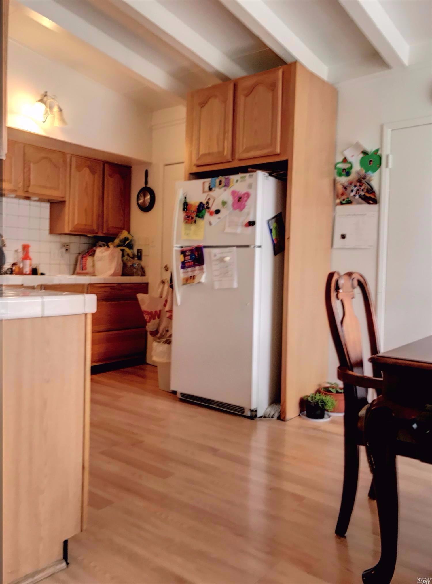512 E Colorado St, Fairfield, CA 94533 photo 5
