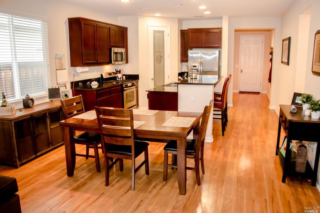 472 Cache Ct, Vacaville, CA 95688 photo 9