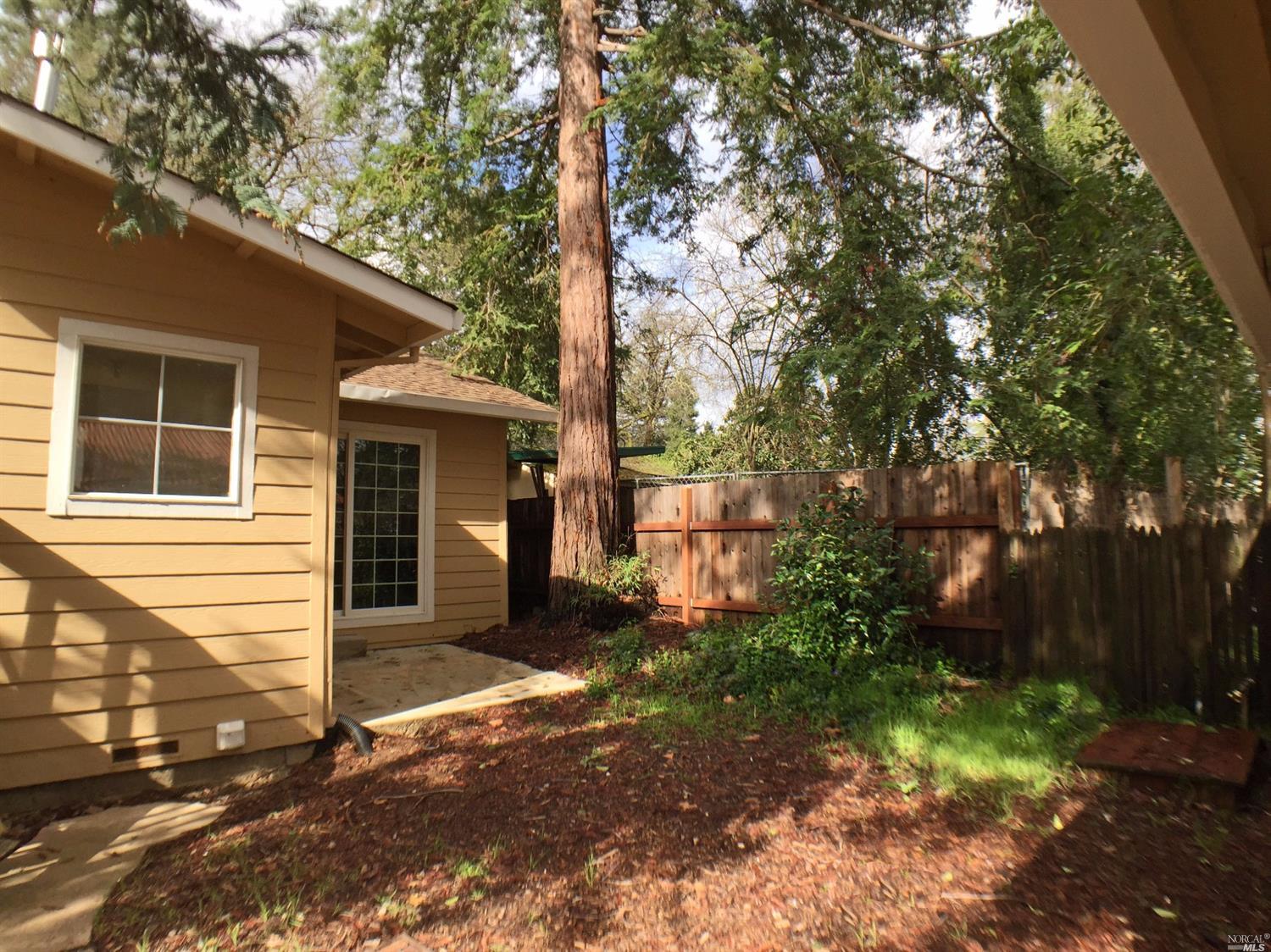 535 S Spring St, Ukiah, CA 95482 photo 31