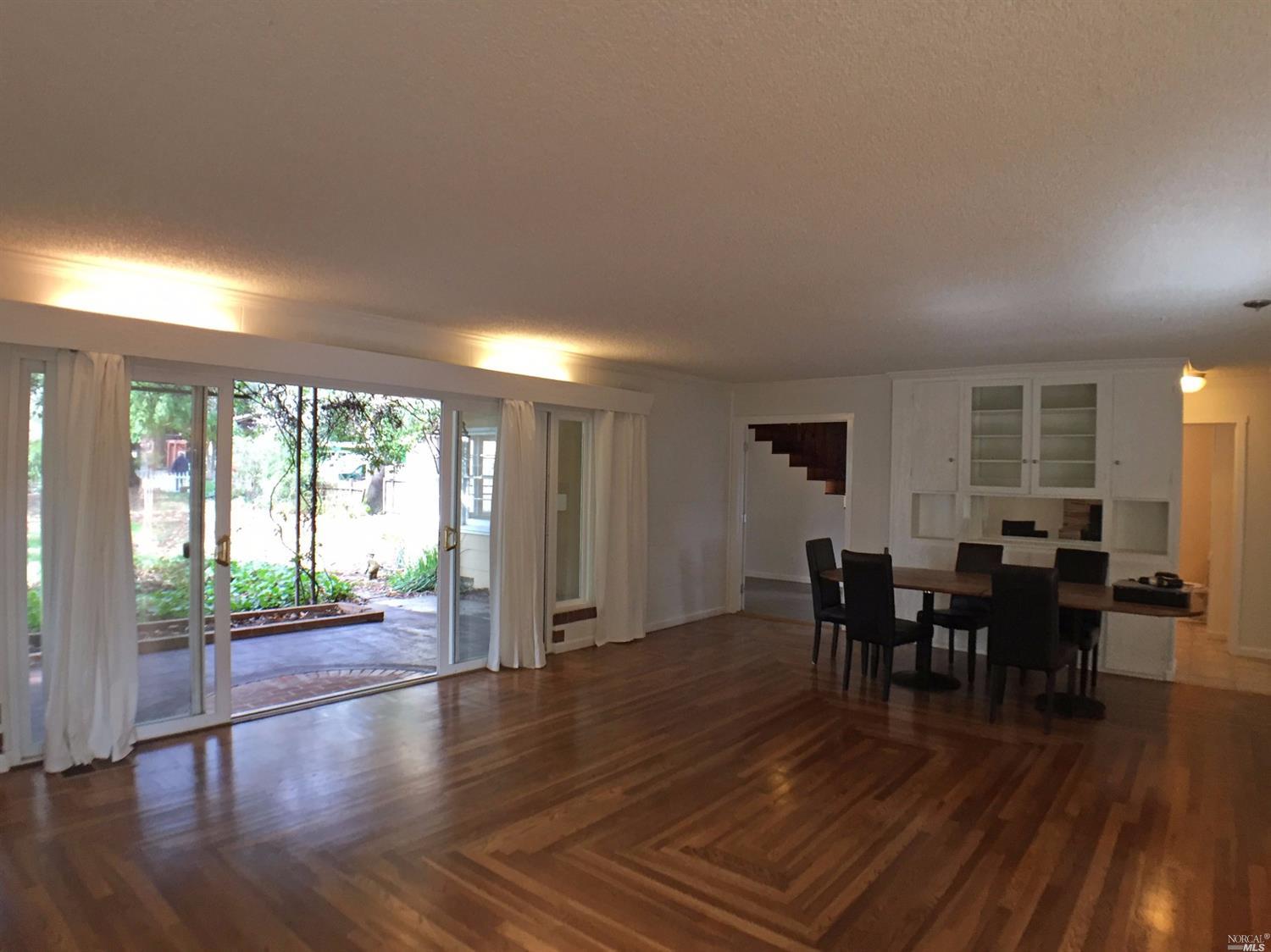 535 S Spring St, Ukiah, CA 95482 photo 9