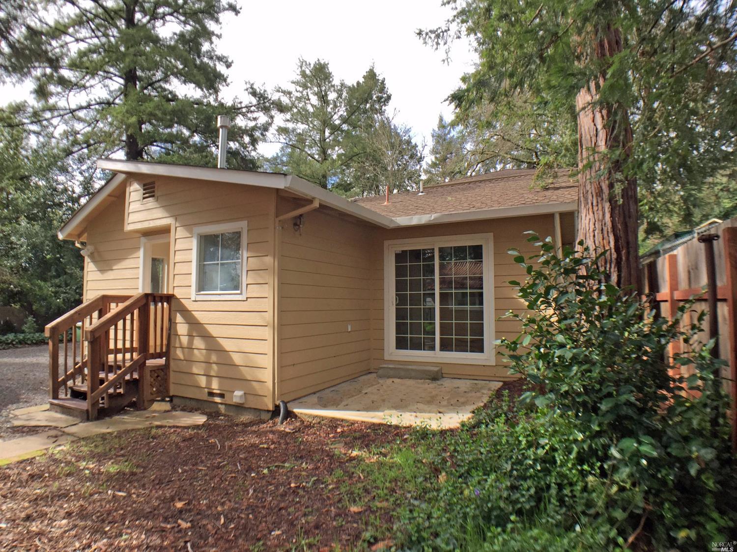 535 S Spring St, Ukiah, CA 95482 photo 32