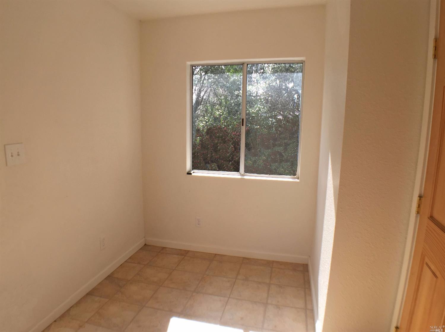 535 S Spring St, Ukiah, CA 95482 photo 30