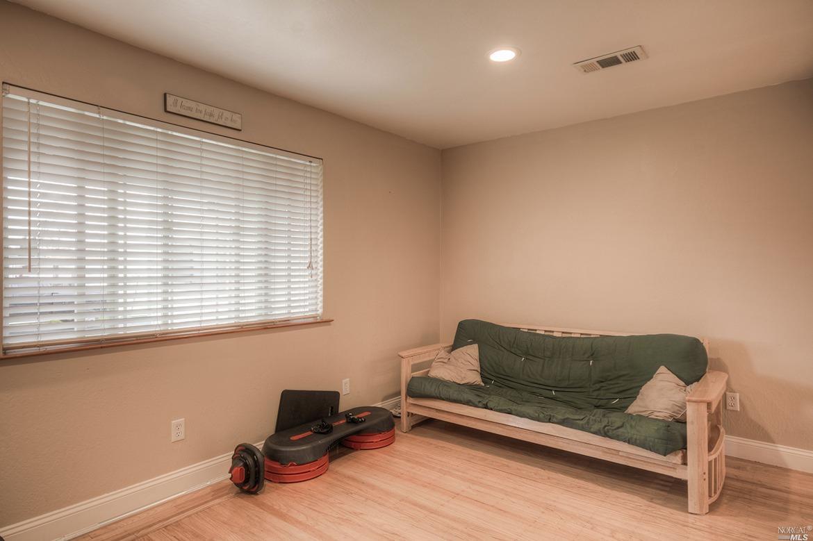 132 Webster St, Vallejo, CA 94591 photo 25