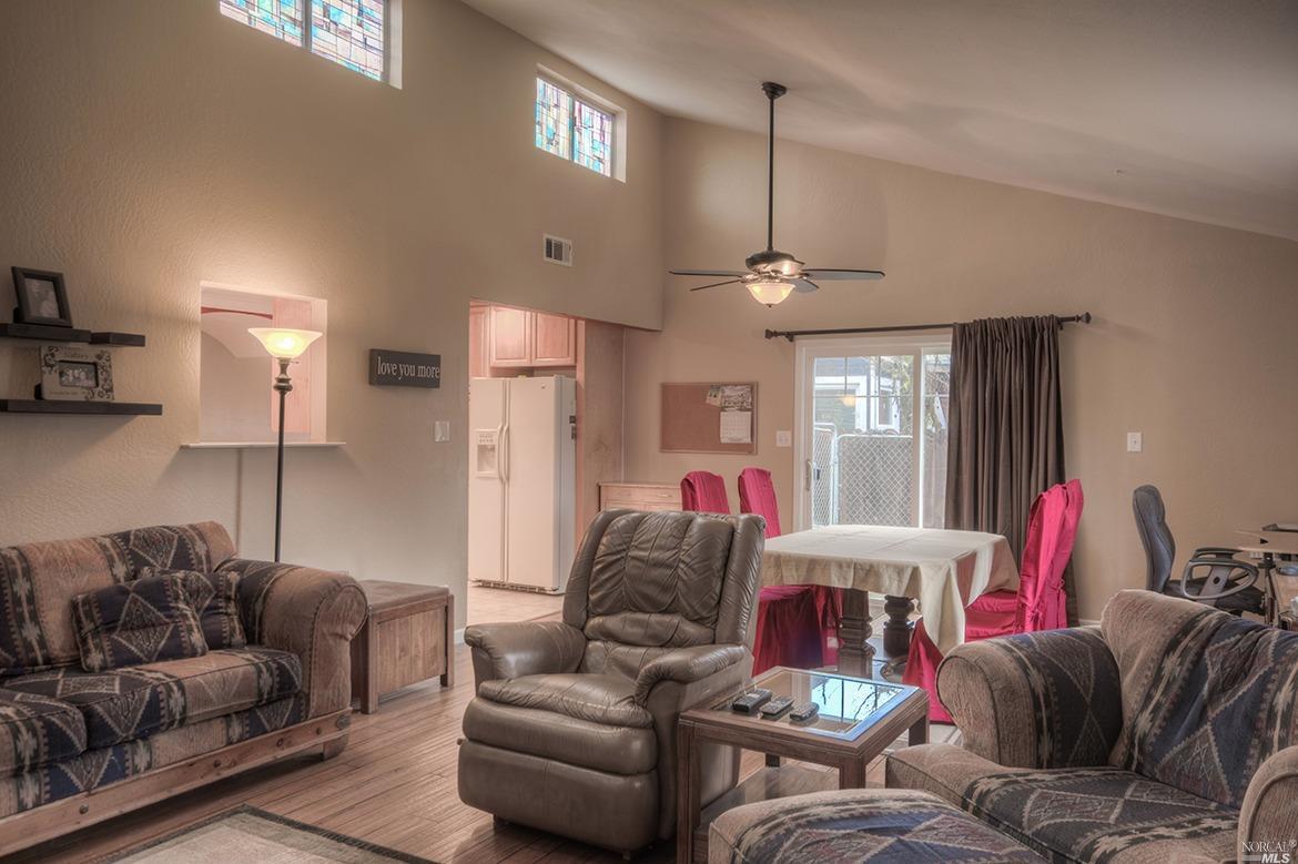132 Webster St, Vallejo, CA 94591 photo 16
