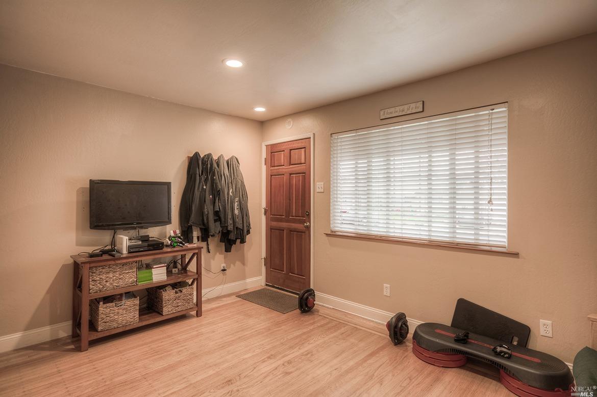 132 Webster St, Vallejo, CA 94591 photo 24