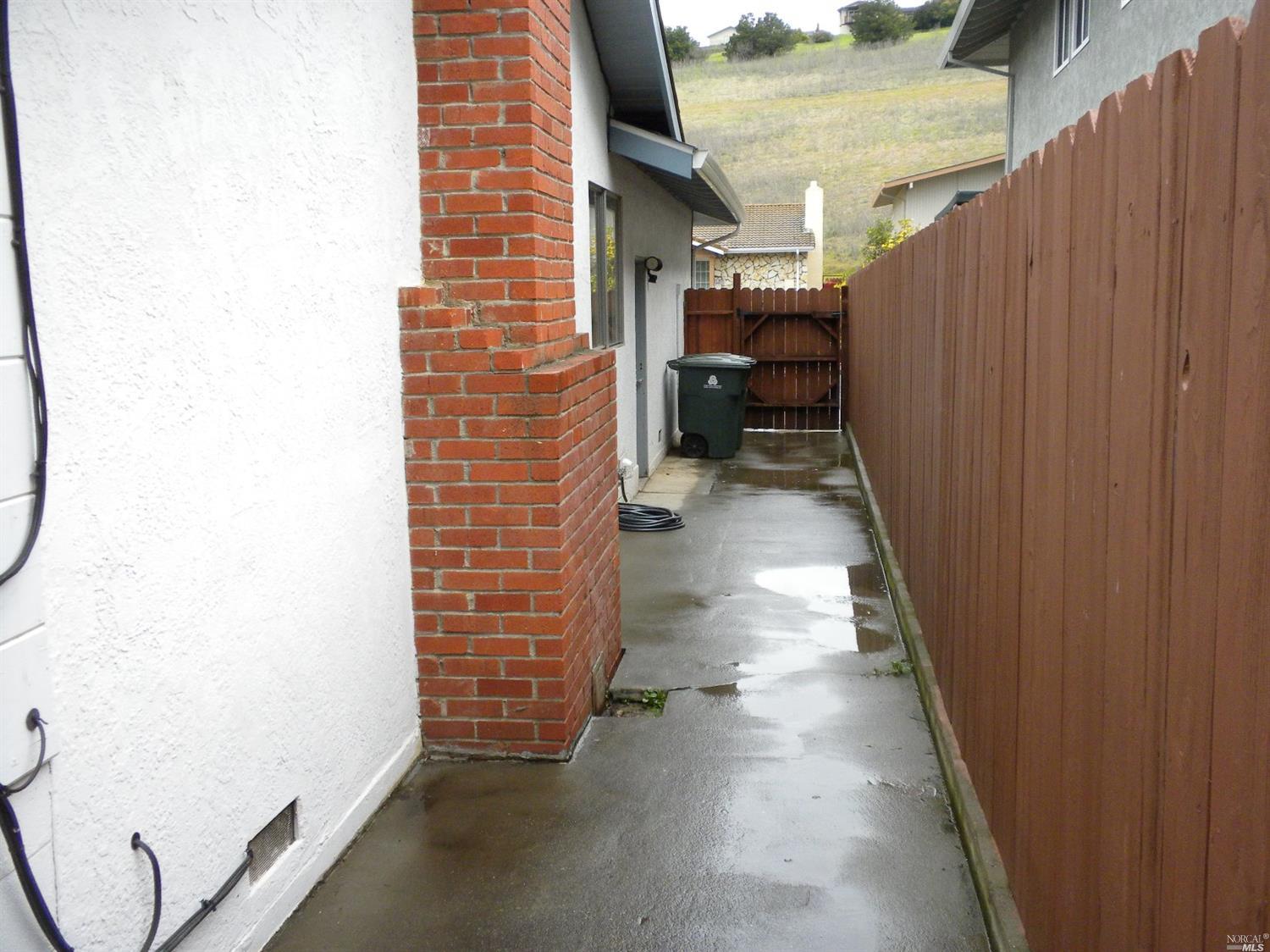 601 Fleming Ave E, Vallejo, CA 94591 photo 18