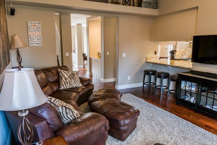 570 Morgan Ln, Dixon, CA 95620 photo 2