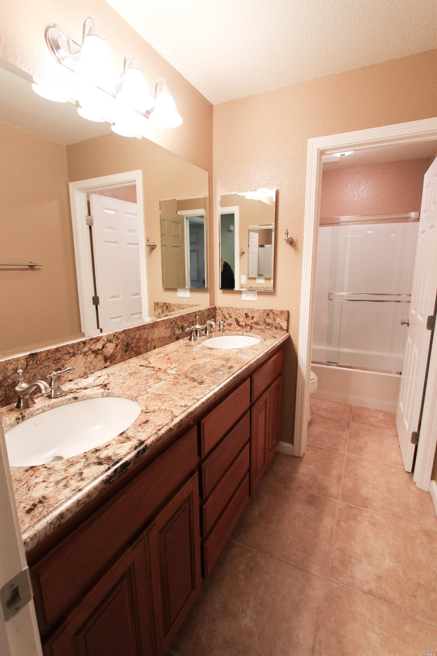 1425 Folsom Downs Cir, Dixon, CA 95620 photo 33