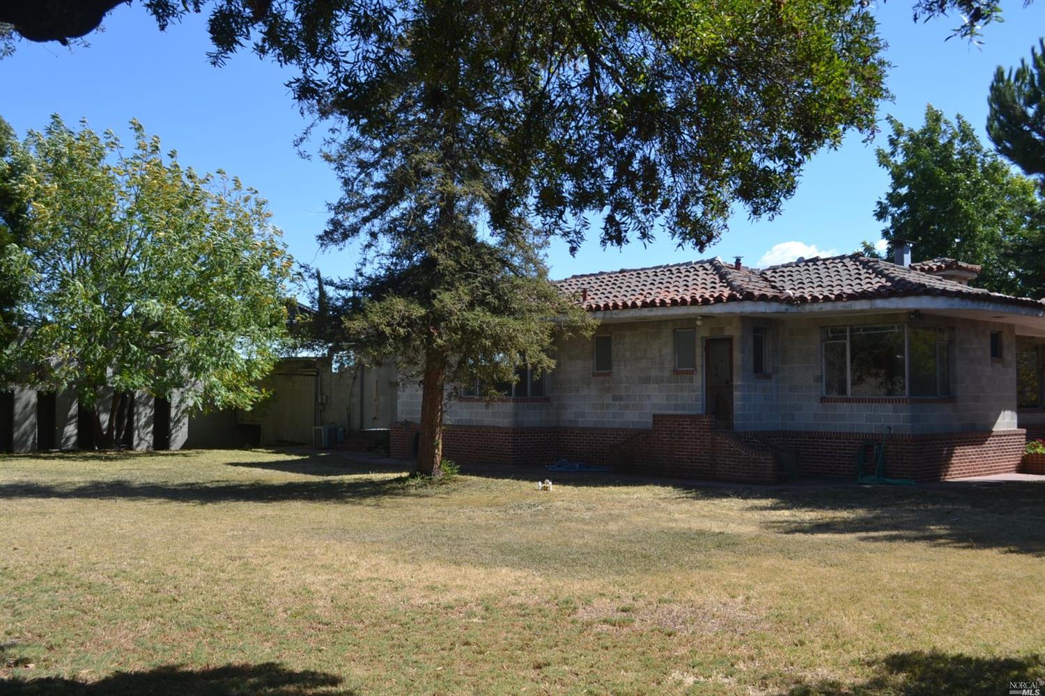 500 Wolfe St, Vallejo, CA 94590 photo 2