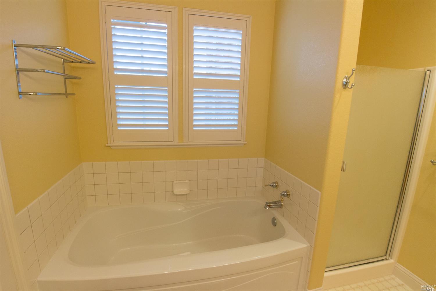 9026 Windsor Rd, Windsor, CA 95492 photo 14
