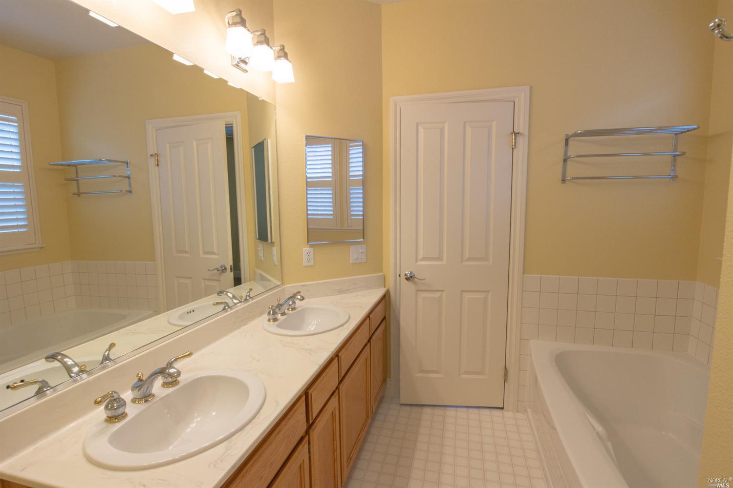 9026 Windsor Rd, Windsor, CA 95492 photo 12