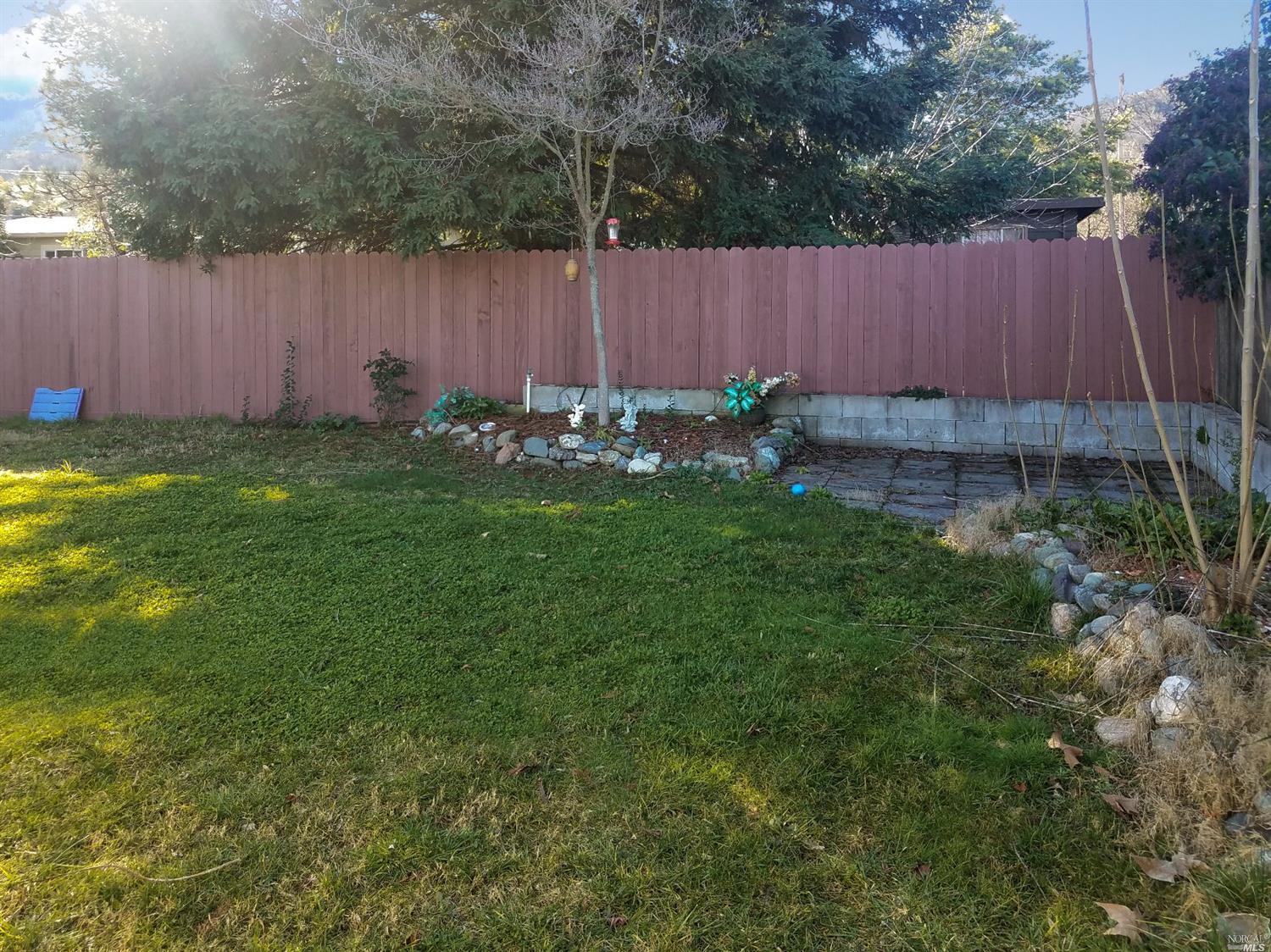 1302 S Dora St, Ukiah, CA 95482 photo 2