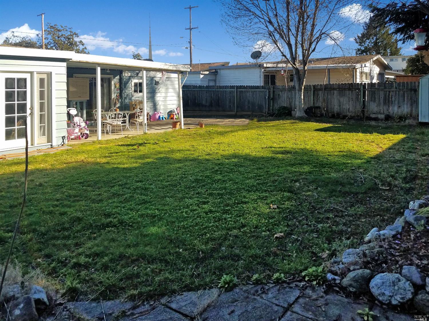 1302 S Dora St, Ukiah, CA 95482 photo 3