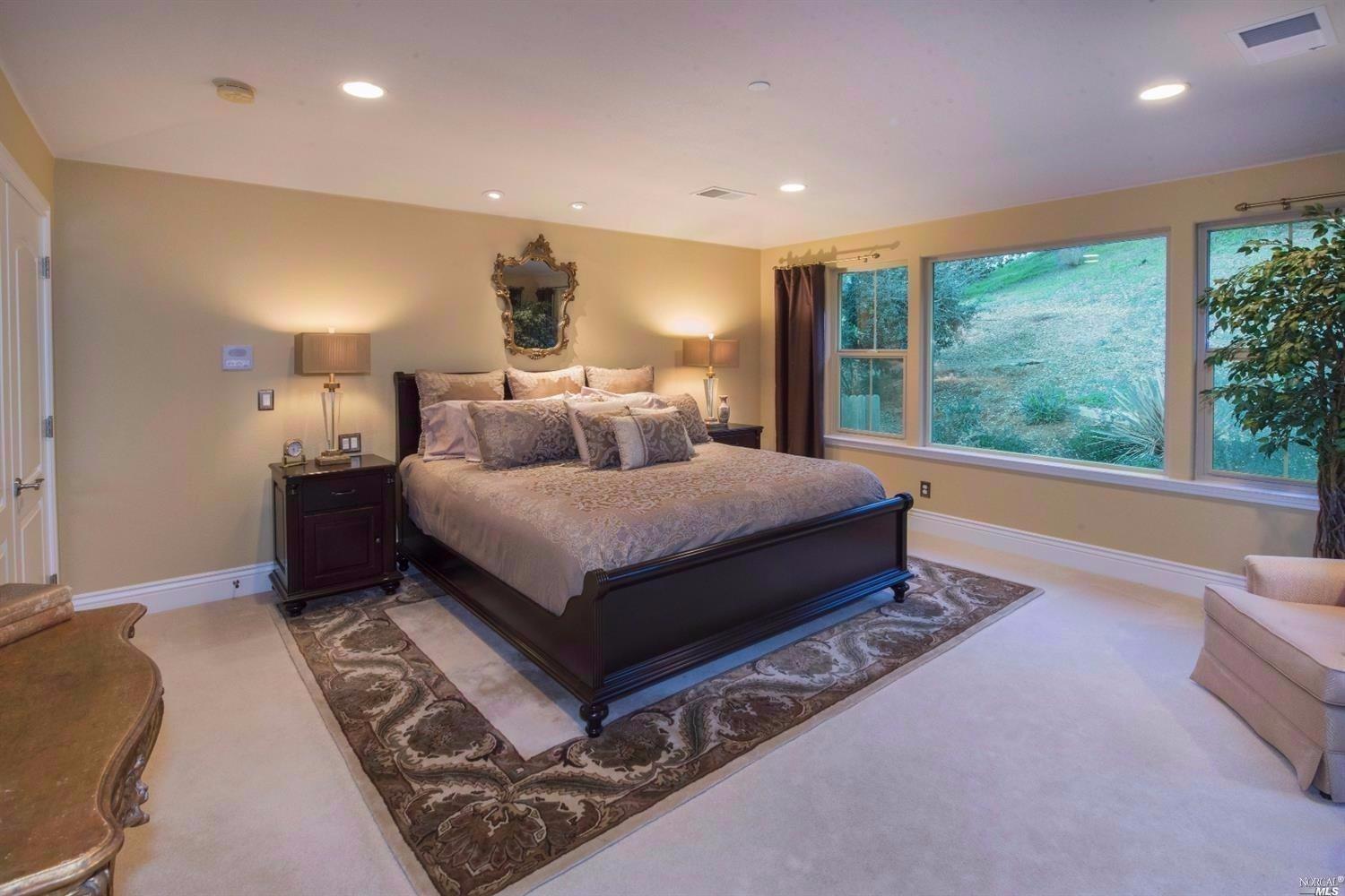 832 Reichert Ave, Novato, CA 94945 photo 10
