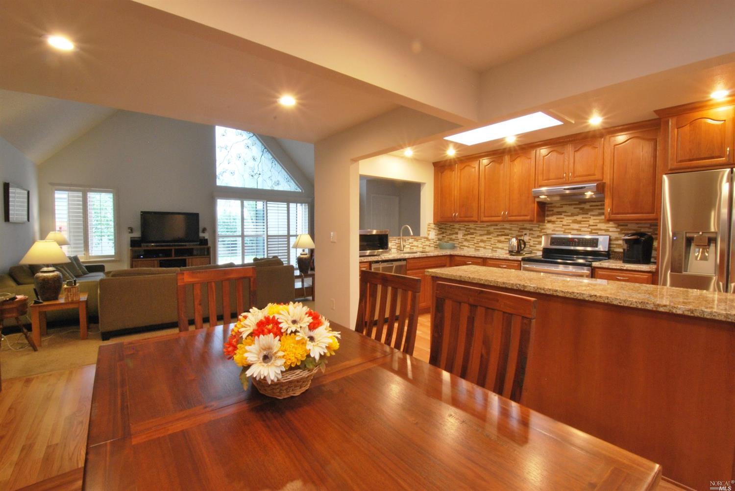 134 Avenida Barbera, Sonoma, CA 95476 photo 3