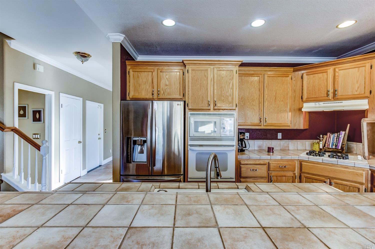 6454 Eagle Ridge Dr, Vallejo, CA 94591 photo 11