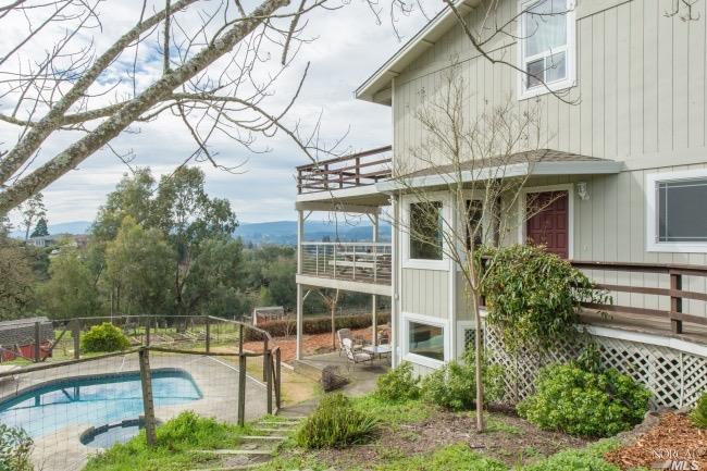 812 March Ave, Healdsburg, CA 95448 photo 2