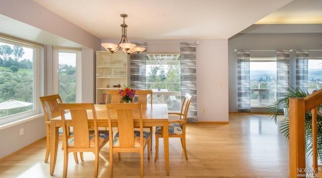 812 March Ave, Healdsburg, CA 95448 photo 4