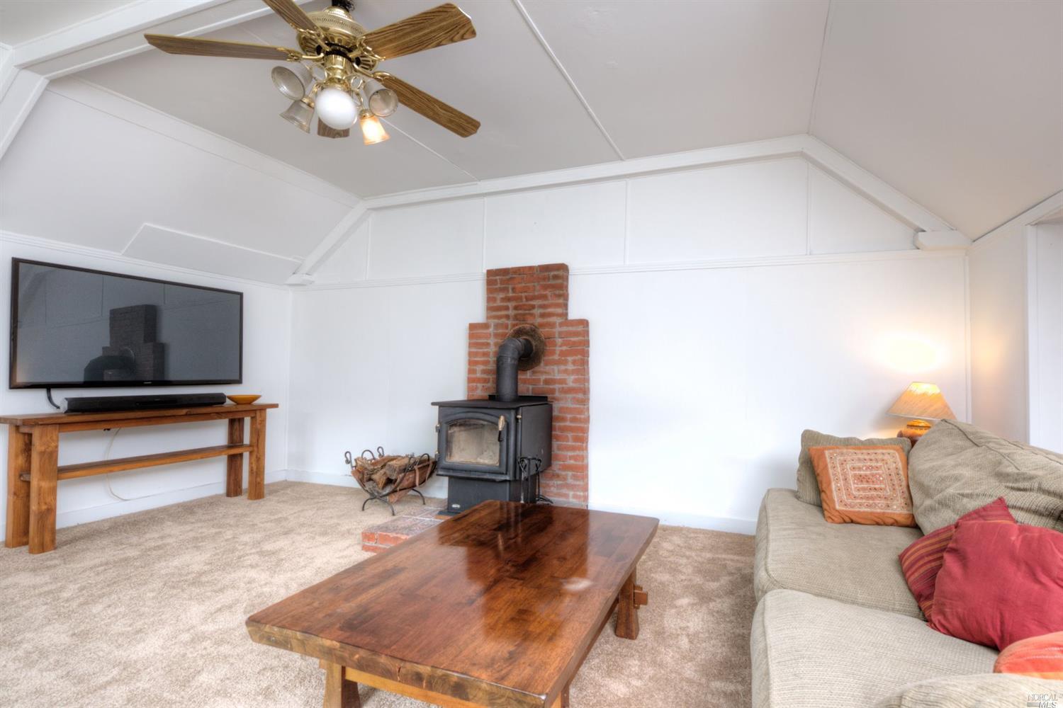 180 Arroyo Rd, Lagunitas, CA 94938 photo 4