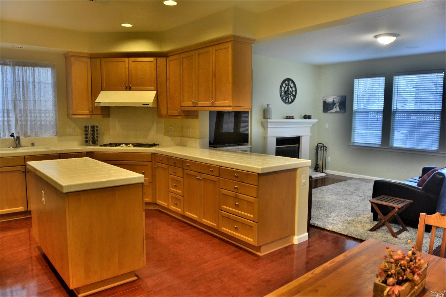 4219 Rose Arbor Way, Vallejo, CA 94591 photo 3