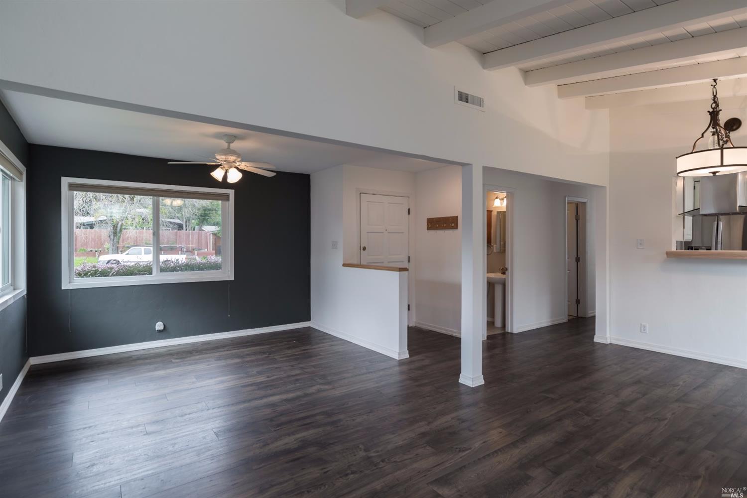 555 Eldridge Ave, Novato, CA 94947 photo 4