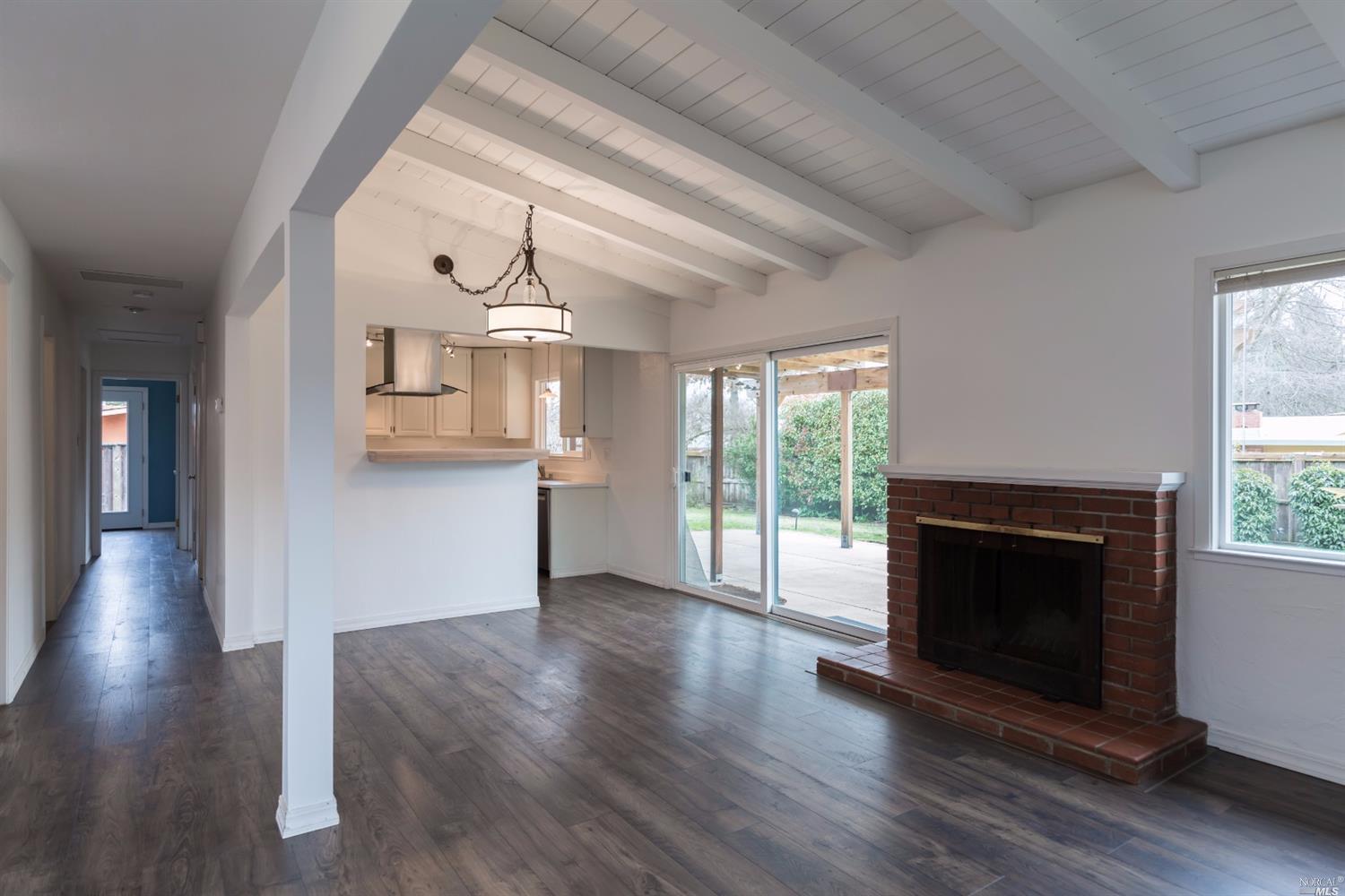 555 Eldridge Ave, Novato, CA 94947 photo 6