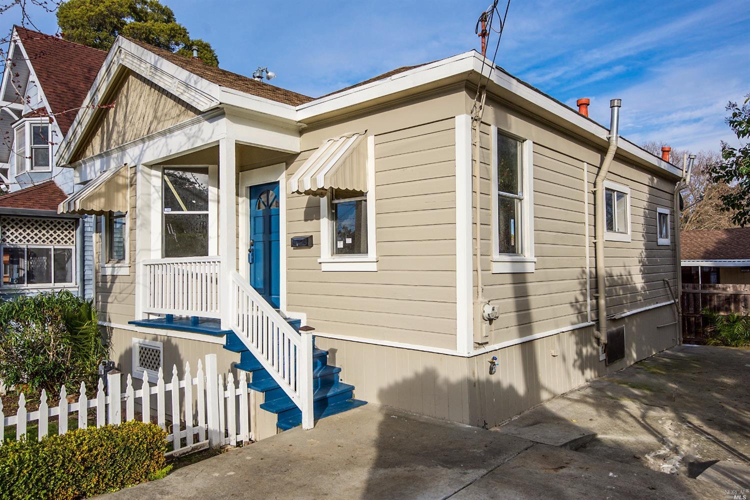 1302 Napa St, Vallejo, CA 94590 photo 2