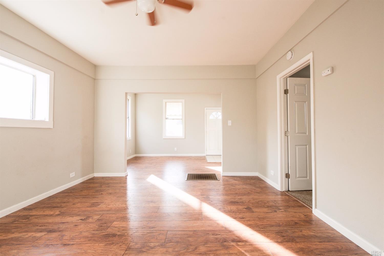 1302 Napa St, Vallejo, CA 94590 photo 4