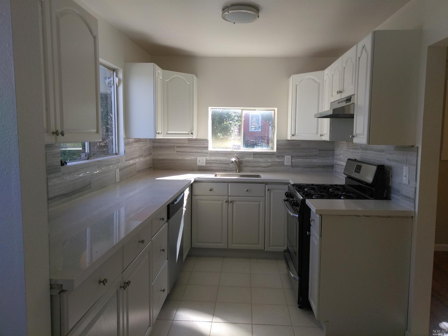 1302 Napa St, Vallejo, CA 94590 photo 5
