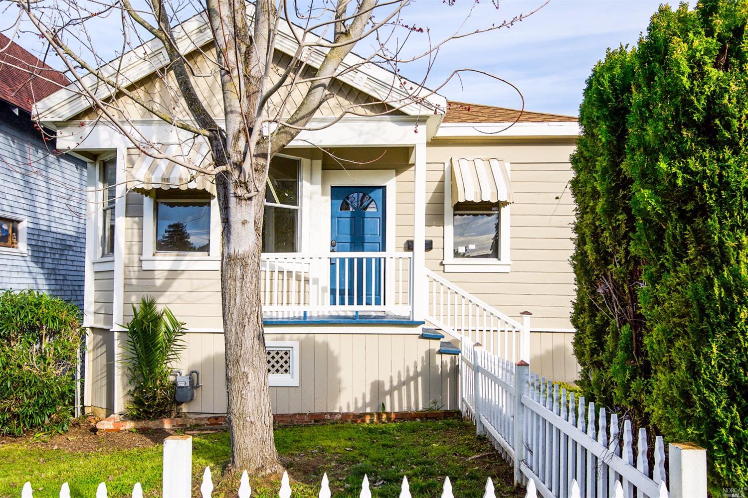1302 Napa St, Vallejo, CA 94590 photo 1