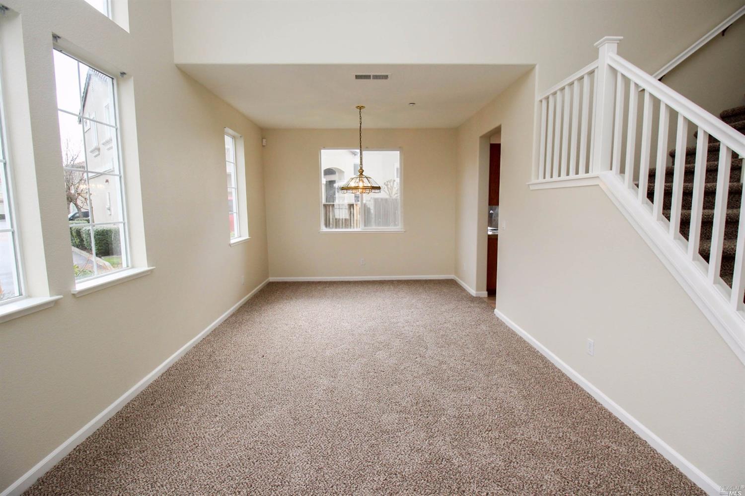 705 Salmon Pl, Fairfield, CA 94533 photo 3