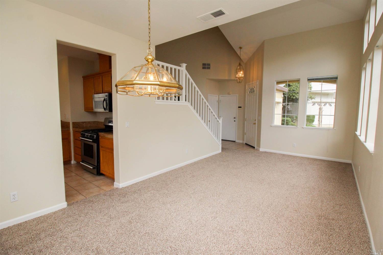 705 Salmon Pl, Fairfield, CA 94533 photo 5