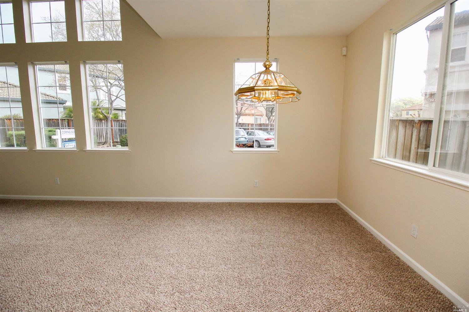 705 Salmon Pl, Fairfield, CA 94533 photo 6