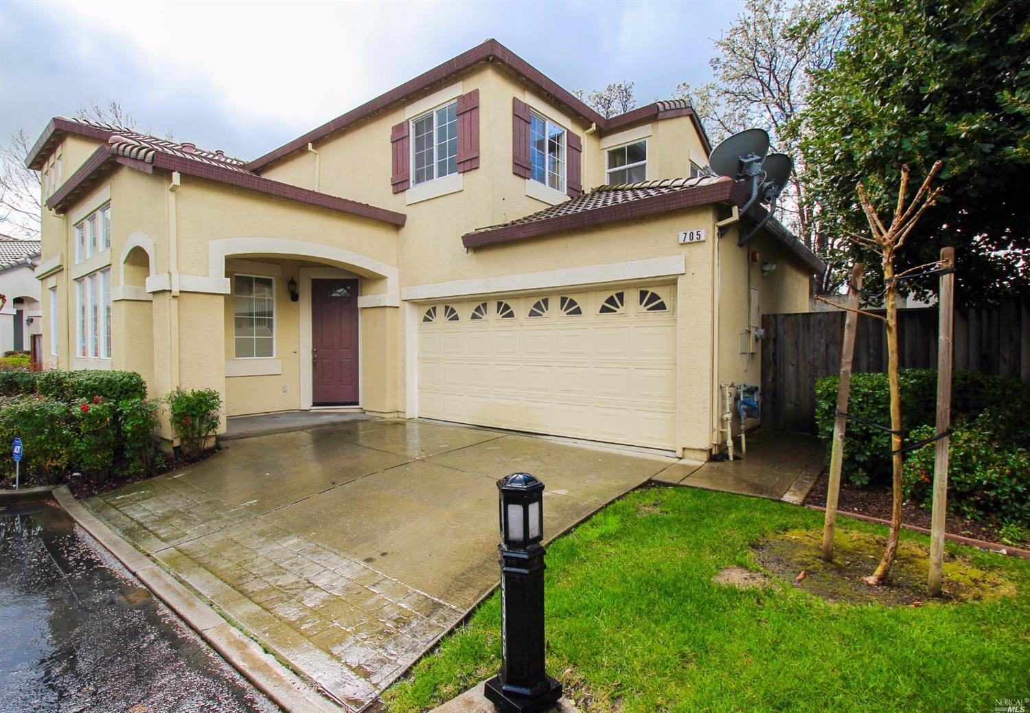 705 Salmon Pl, Fairfield, CA 94533 photo 2