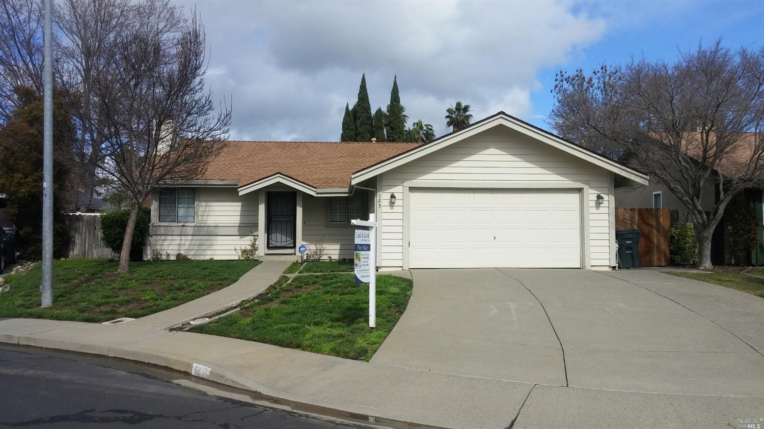 125 Tyrone Ct, Vacaville, CA 95688 photo 1