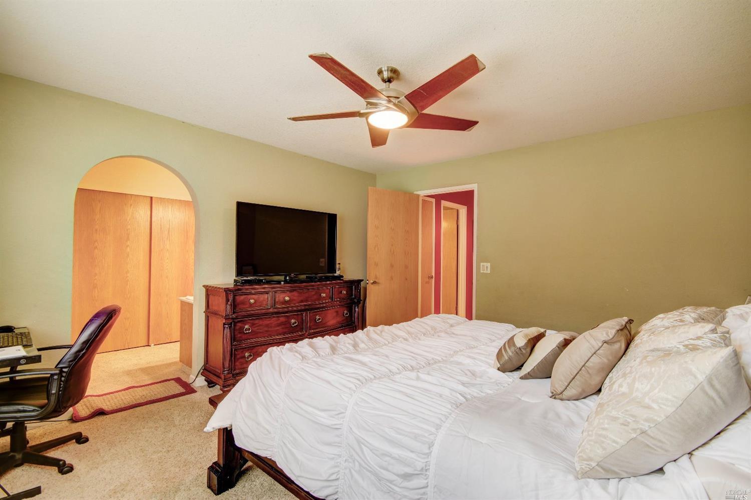 121 Greenbrook Ct, Windsor, CA 95492 photo 16