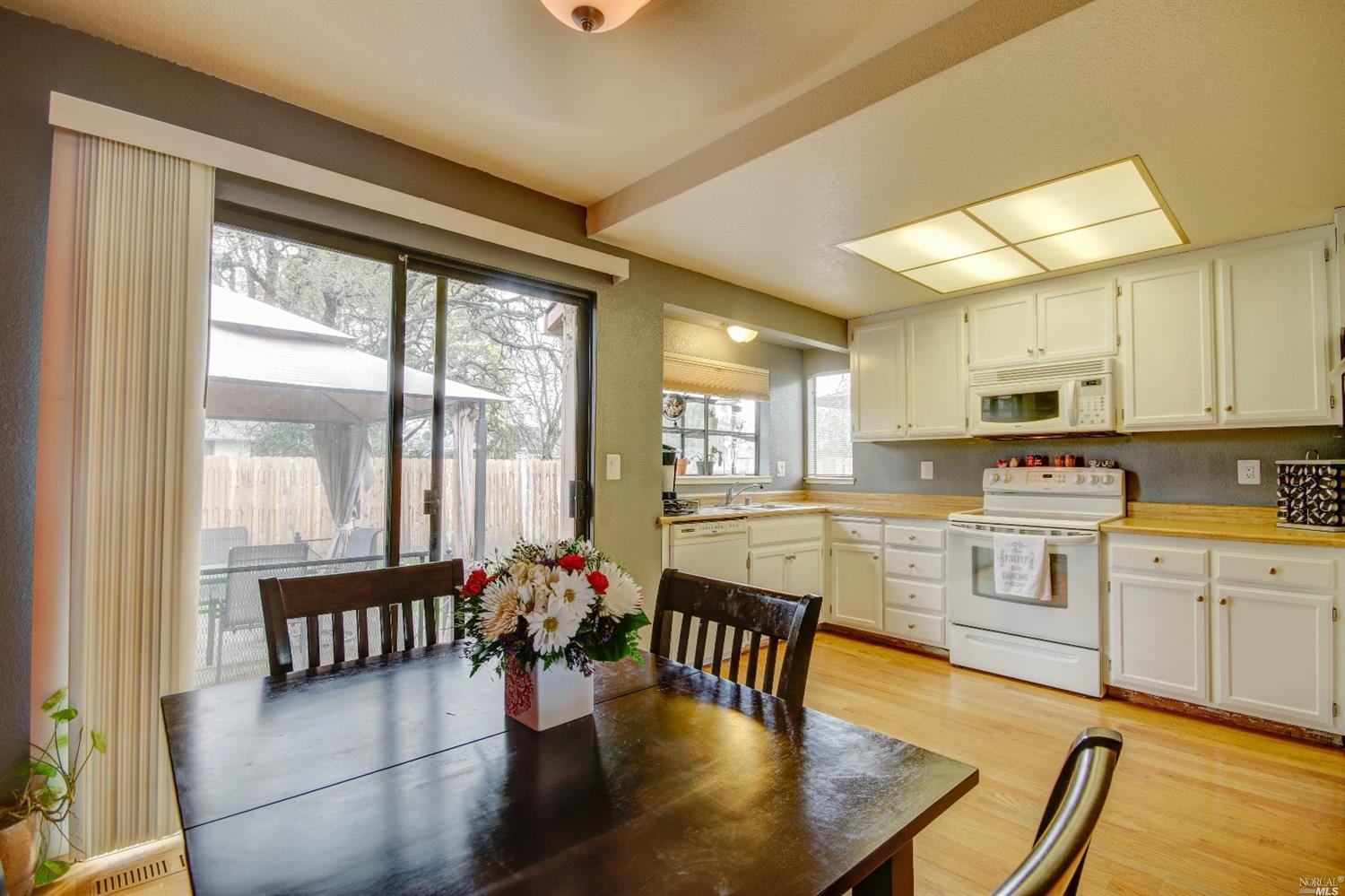 121 Greenbrook Ct, Windsor, CA 95492 photo 12