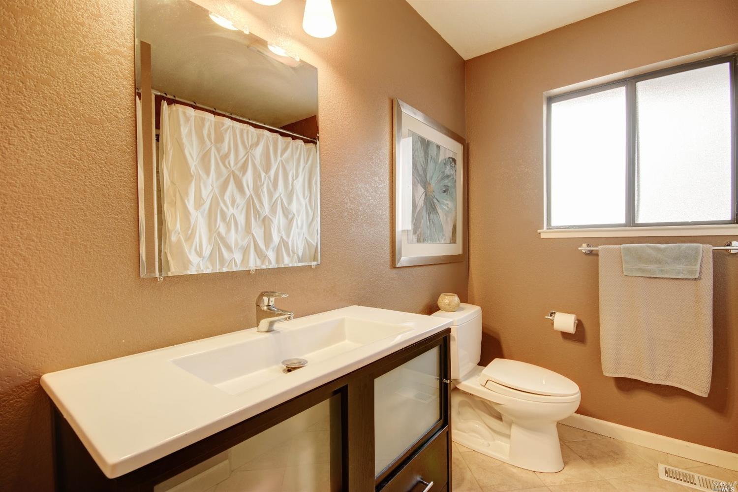 121 Greenbrook Ct, Windsor, CA 95492 photo 21