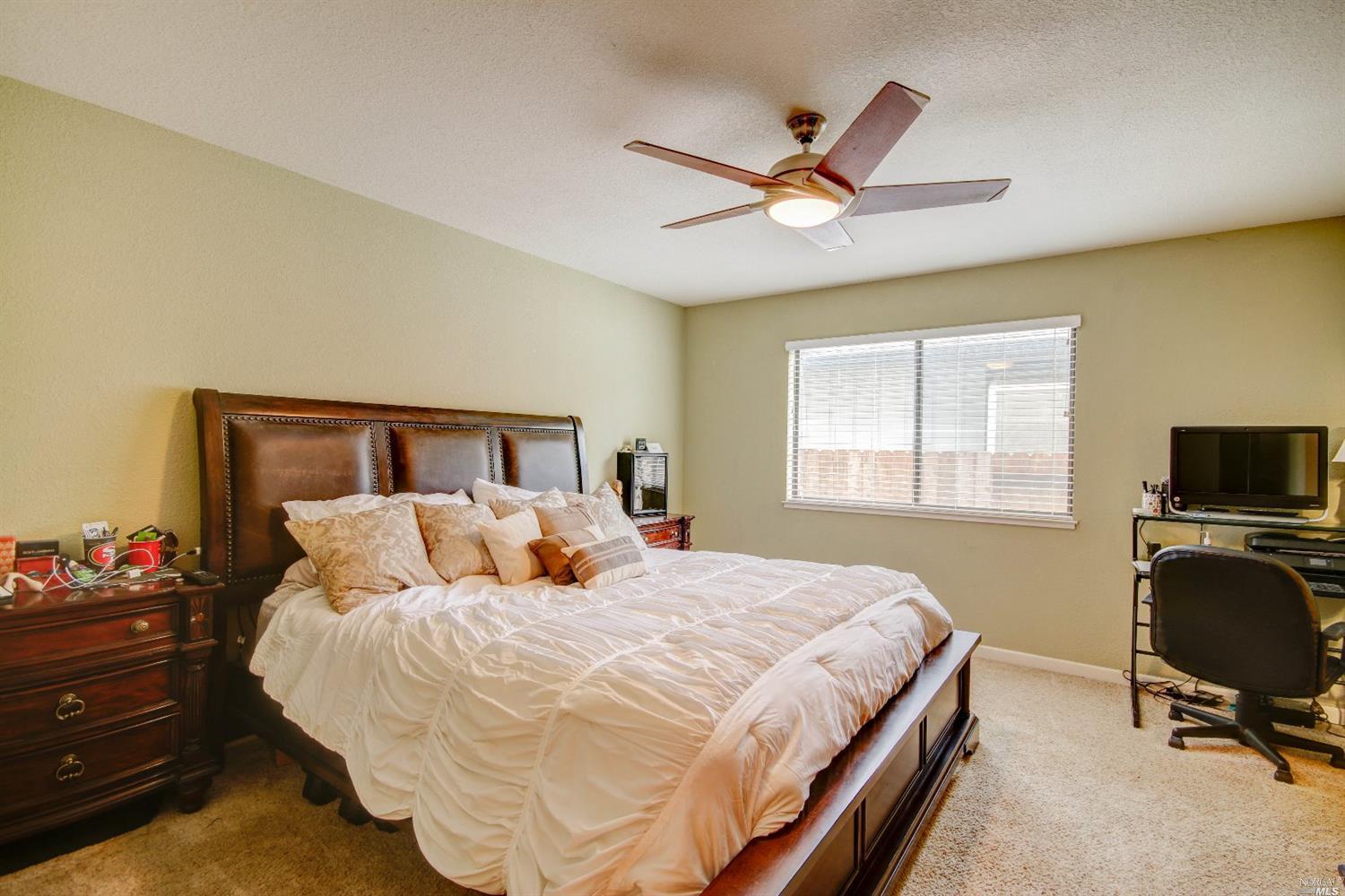 121 Greenbrook Ct, Windsor, CA 95492 photo 15