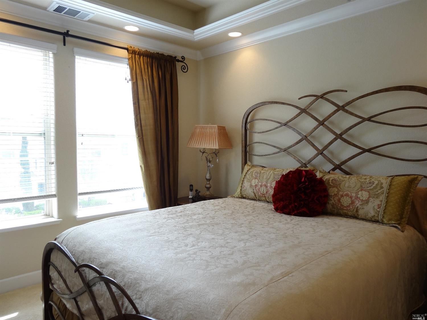 1119 Sonata Dr, Vallejo, CA 94591 photo 9