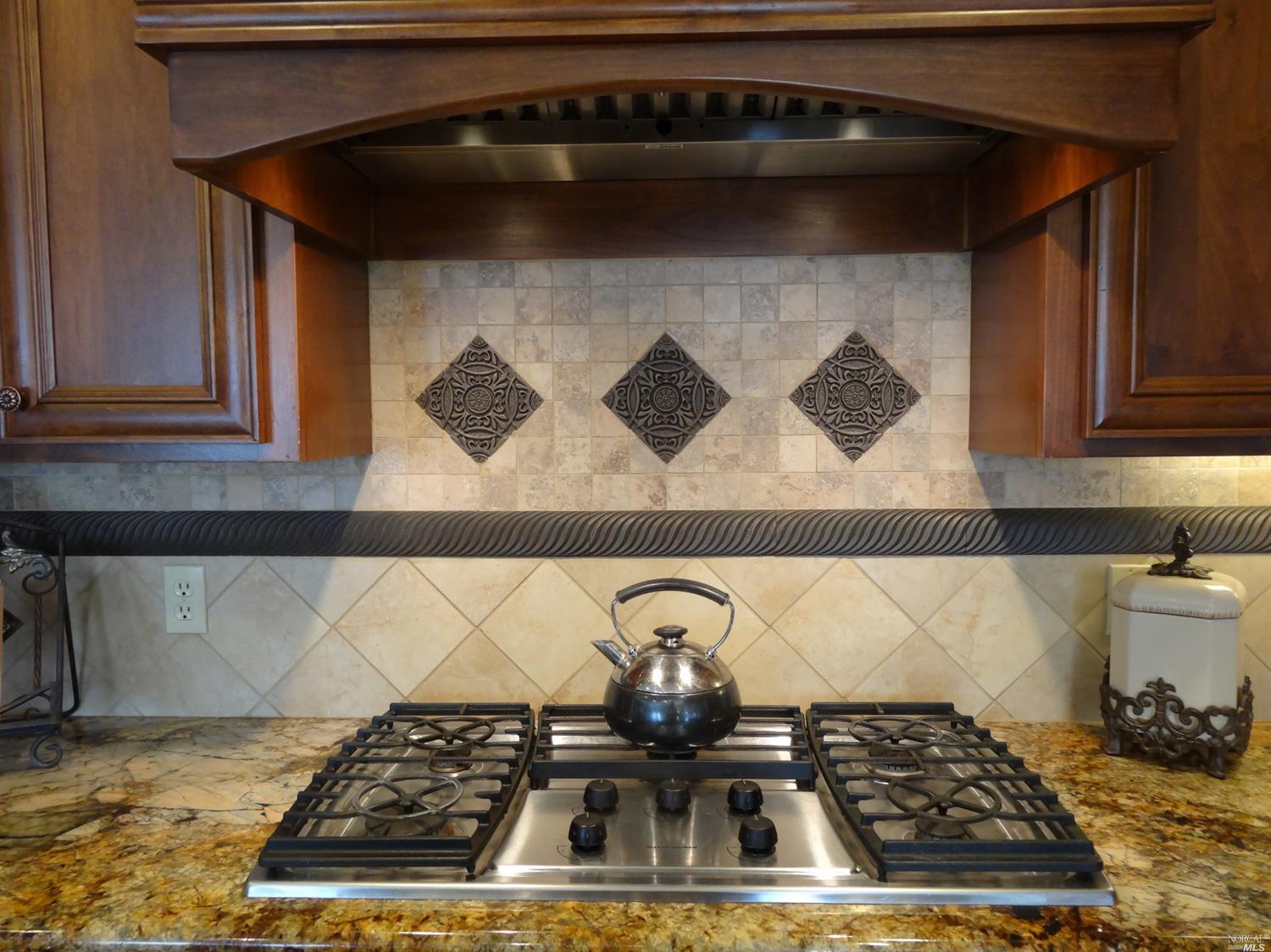 1119 Sonata Dr, Vallejo, CA 94591 photo 3