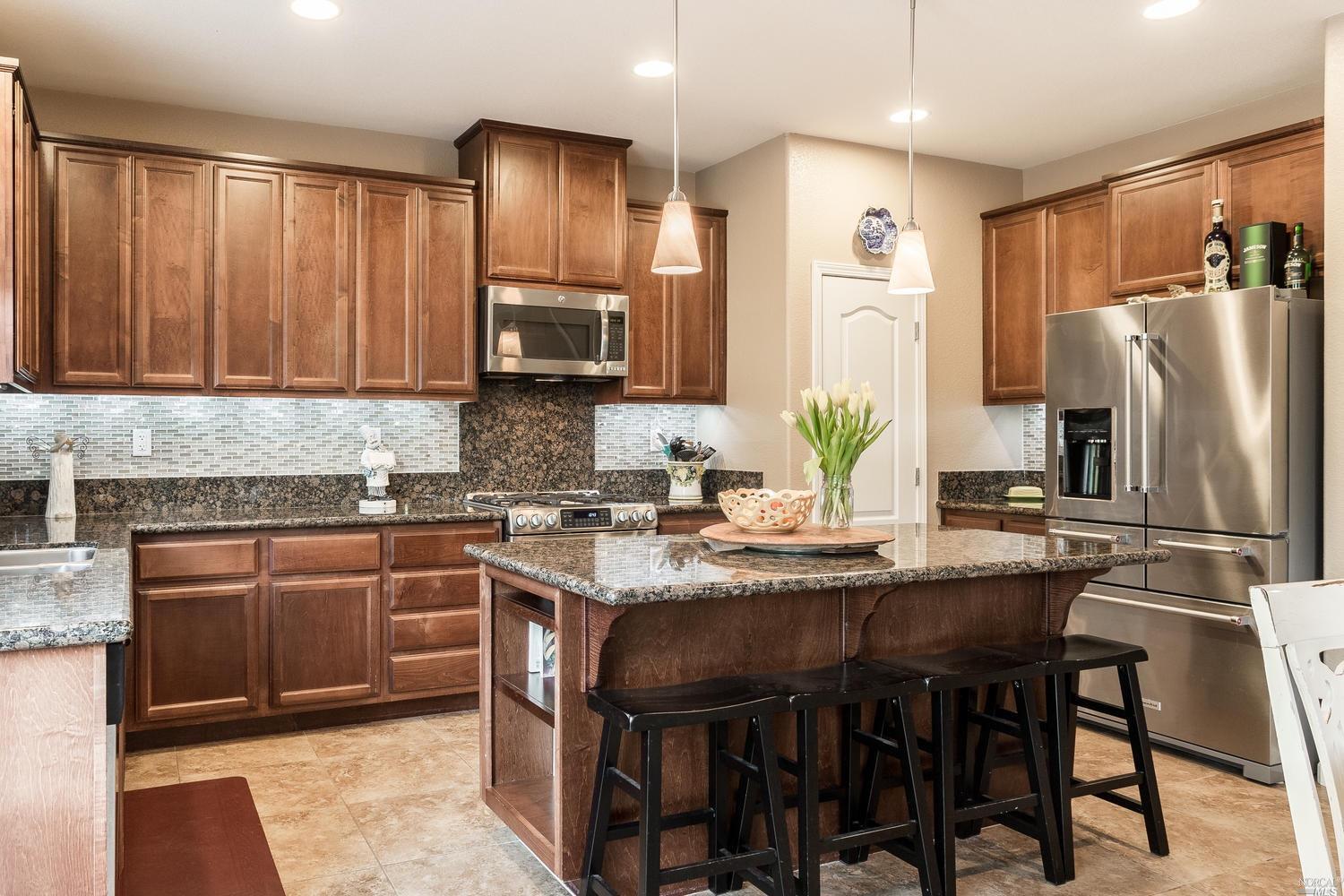 6537 Deerfield Dr, Vallejo, CA 94591 photo 4