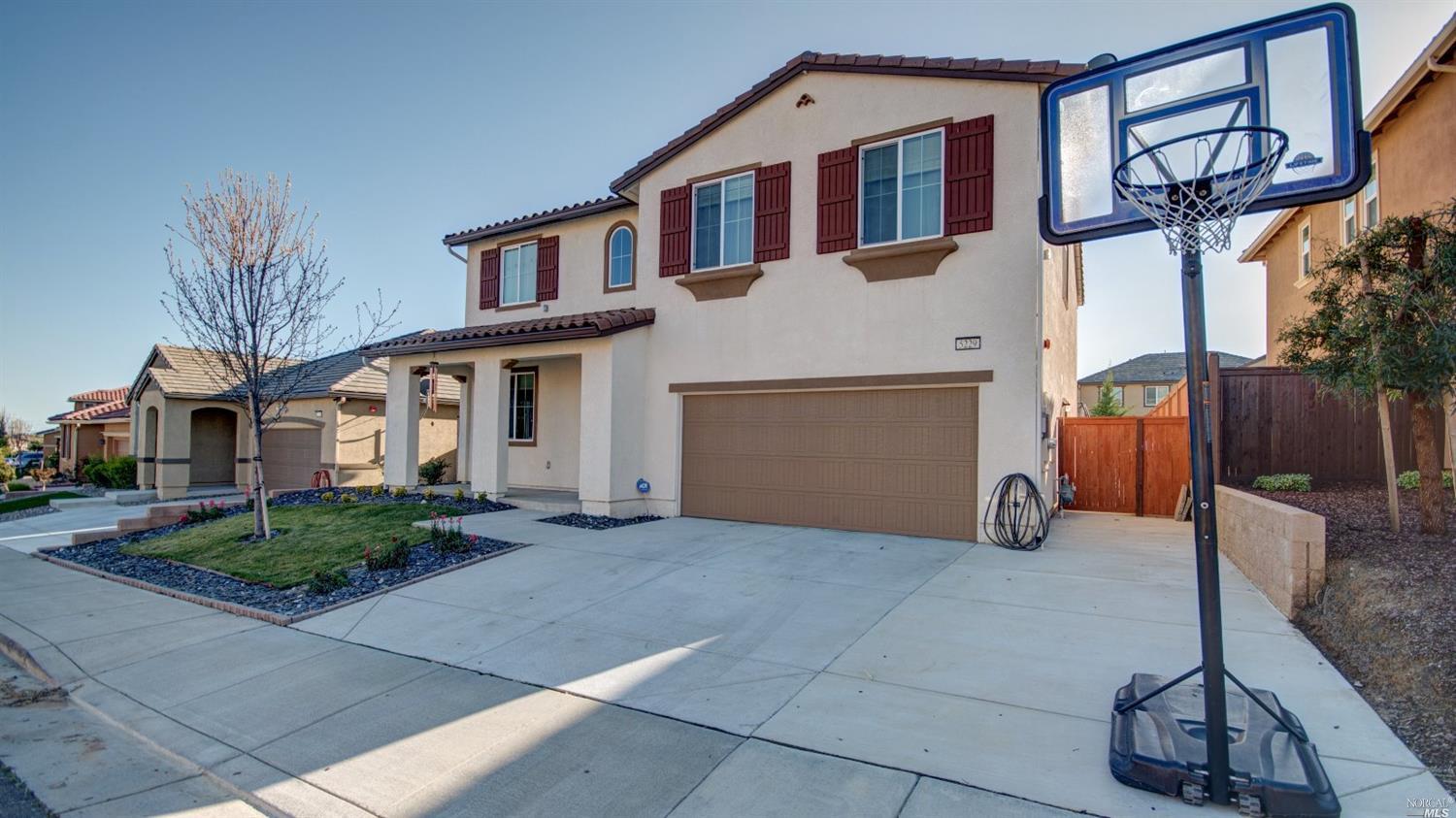 5229 Ralph Moore Ln, Fairfield, CA 94533 photo 3