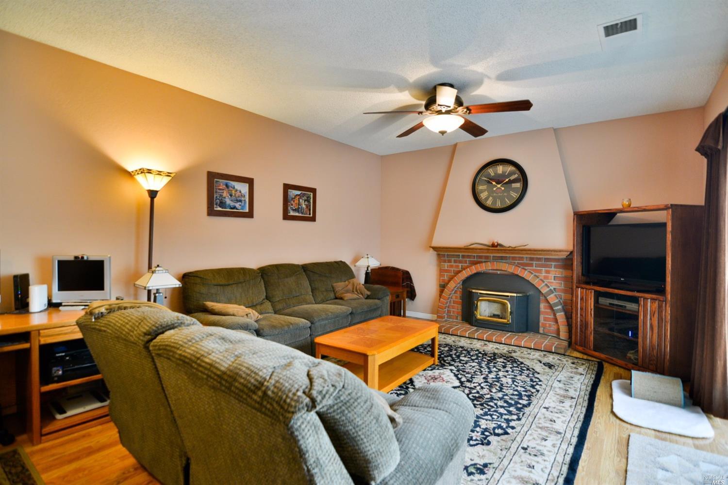 341 Lexington Dr, Vallejo, CA 94591 photo 12