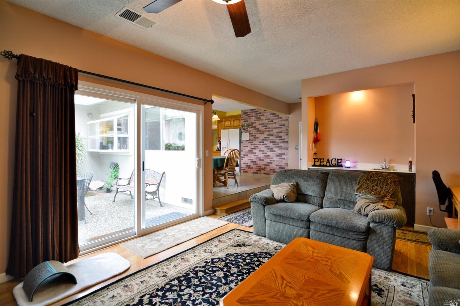 341 Lexington Dr, Vallejo, CA 94591 photo 13