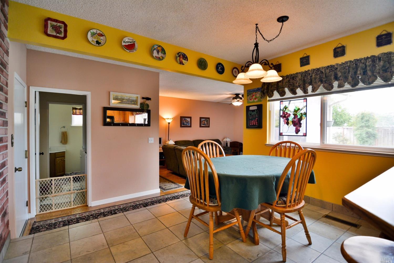 341 Lexington Dr, Vallejo, CA 94591 photo 9