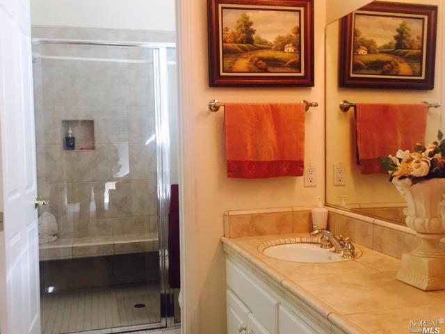 8881 Heritage Ct, Windsor, CA 95492 photo 10