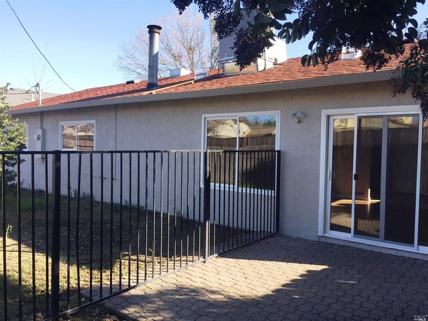 208 Juniper St, Vacaville, CA 95688 photo 11